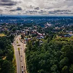 Alpes da Montanha 203 - Apto novo junto ao Centro de Gramado com garagem