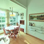 Agradável Apt 2Quartos para família próx ao Lago Negro - 4 min do centro- com churrasqueira