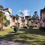 Agradável Apt 2Quartos para família próx ao Lago Negro - 4 min do centro- com churrasqueira