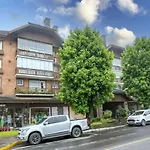 Rosa Edificio Villa Di Pietro