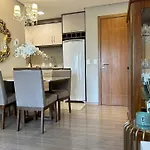 Apto Impecavel Com Piscina Aquecida E Jacuzzi