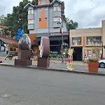 Apto Na Borges De Medeiros.