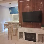 Apto Na Borges De Medeiros.