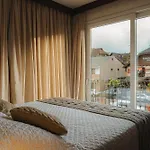Micheline Hotel Tricot - Ao Lado Da Rua Coberta