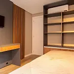 Rosa Edificio Residencial Borges