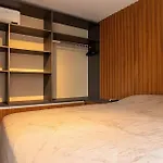 Rosa Edificio Residencial Borges