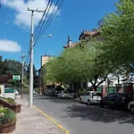 Apto 6 pessoas prox Rua Coberta