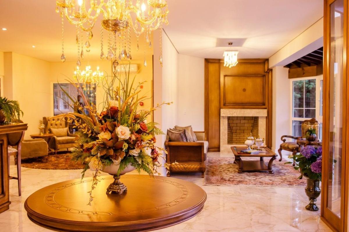 Colina Lagos 4*