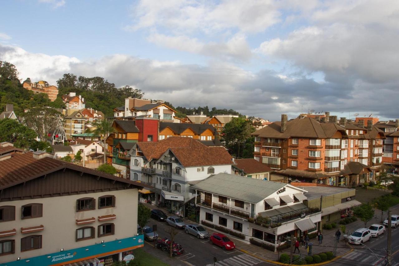 Ampla Cobertura No Centro De Gramado