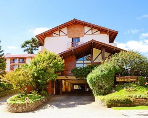 Aparthotel Residencial Serrano