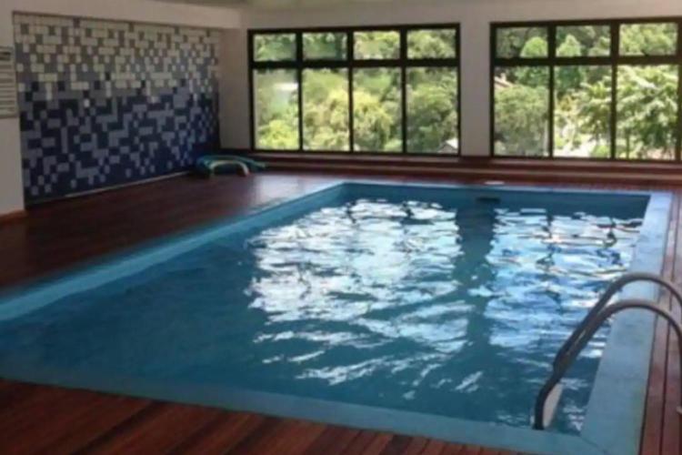 Charmoso Com Piscina Gramado