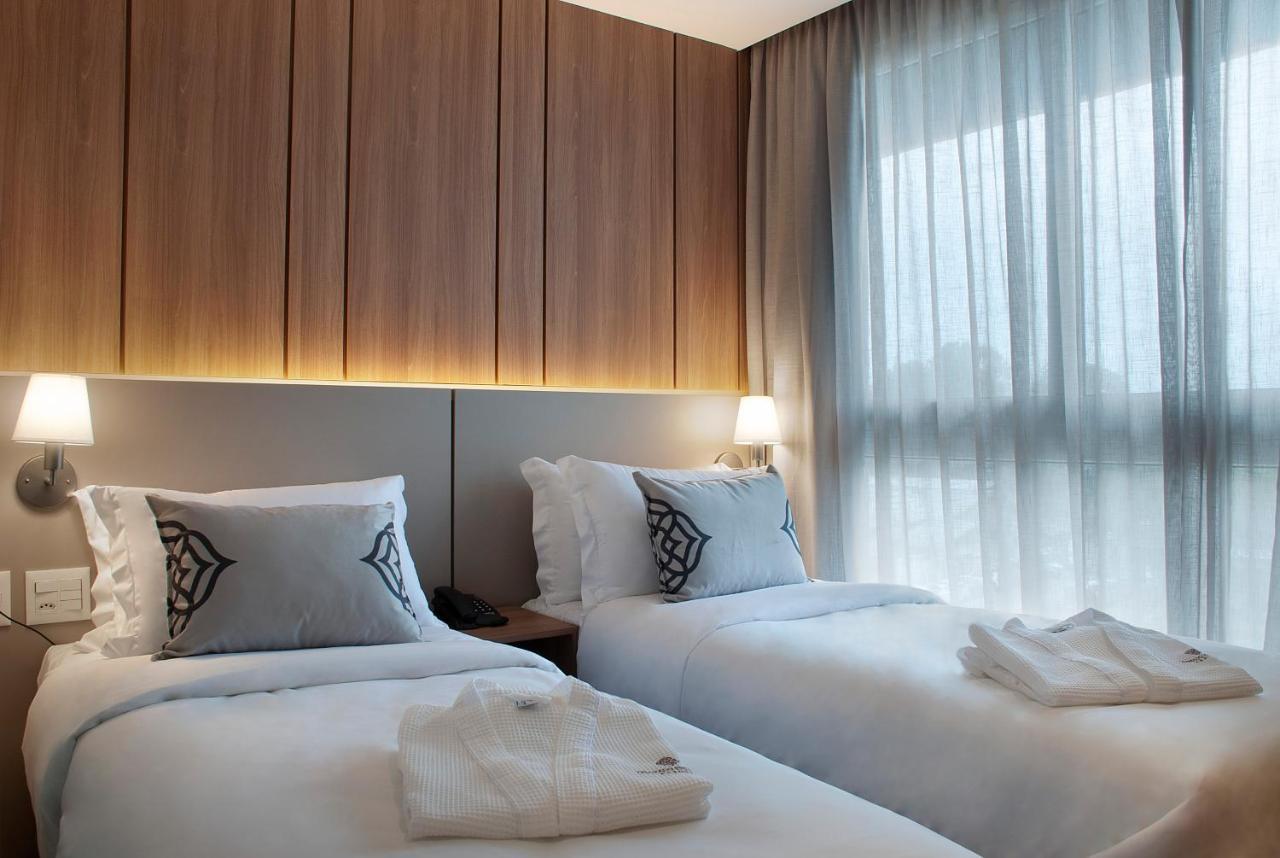 Exclusive & By Parks Hotel