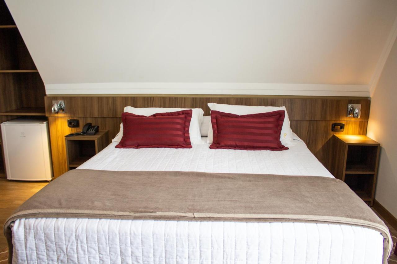 Fioreze Centro Hotel