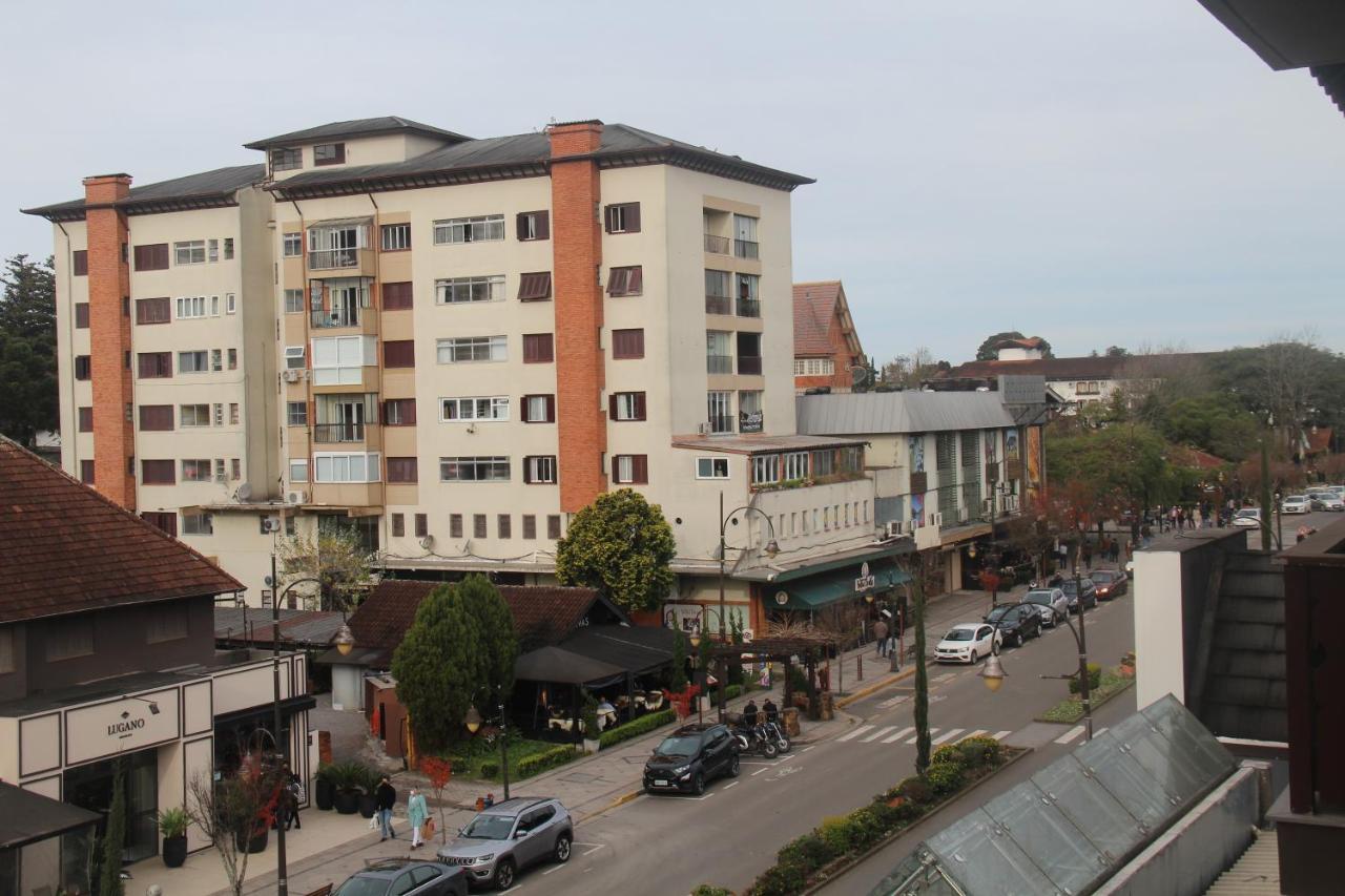 Incrivel Localizacao Na Rua Coberta Apartamento Gramado