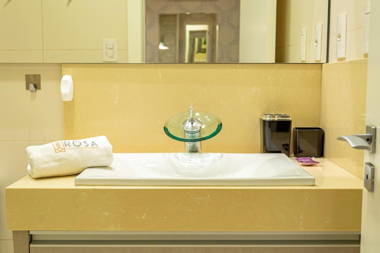 Apartamento Rosa Apartamento Loft One 202 A Gramado