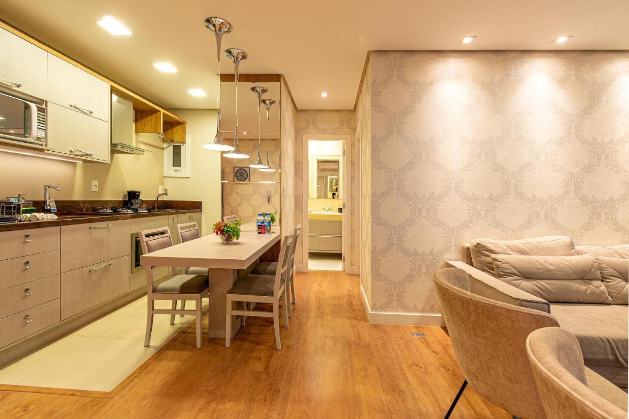 Rosa Apartamento Loft One 202 A Apartamento Gramado