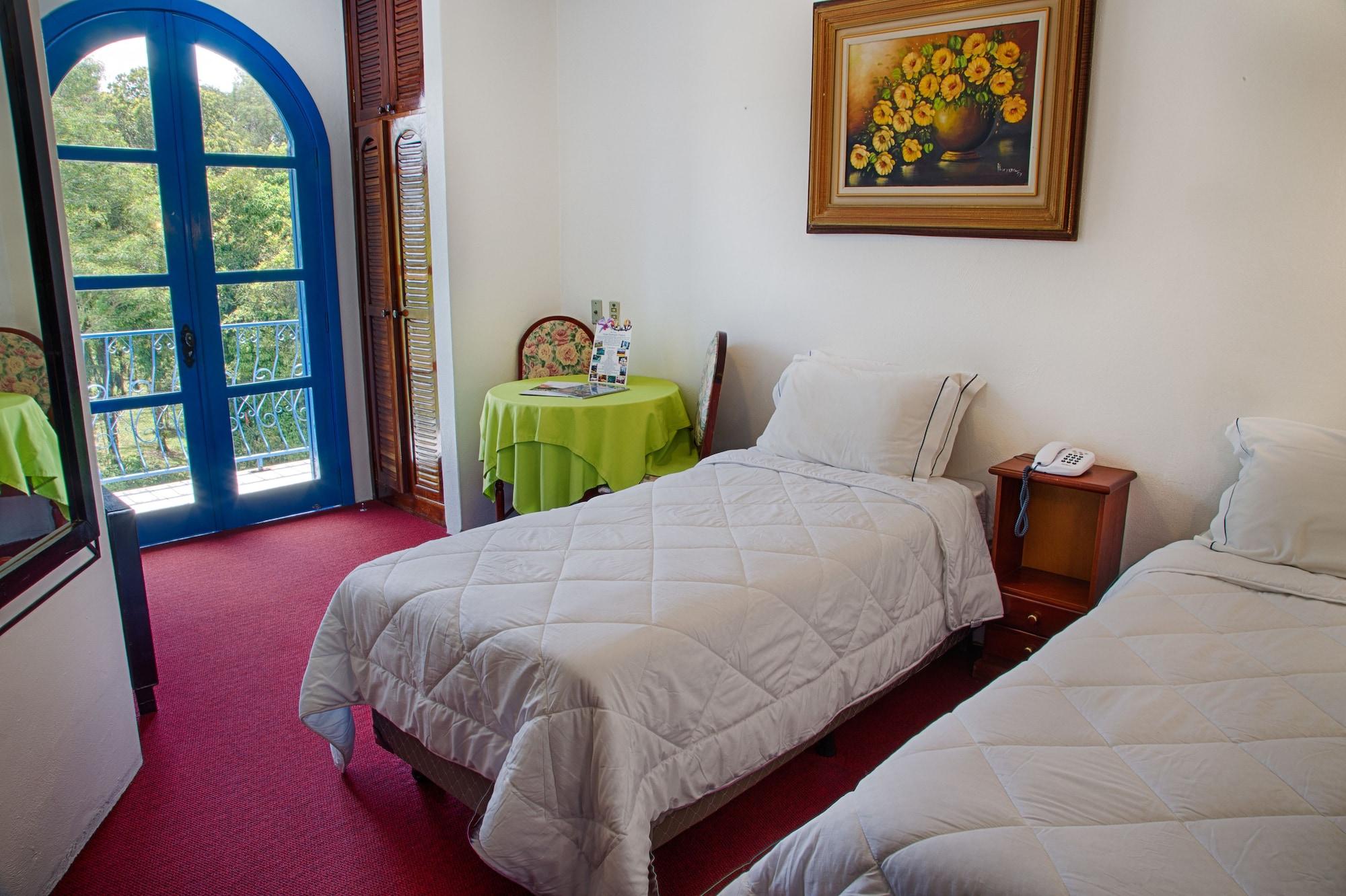 Palace 3*