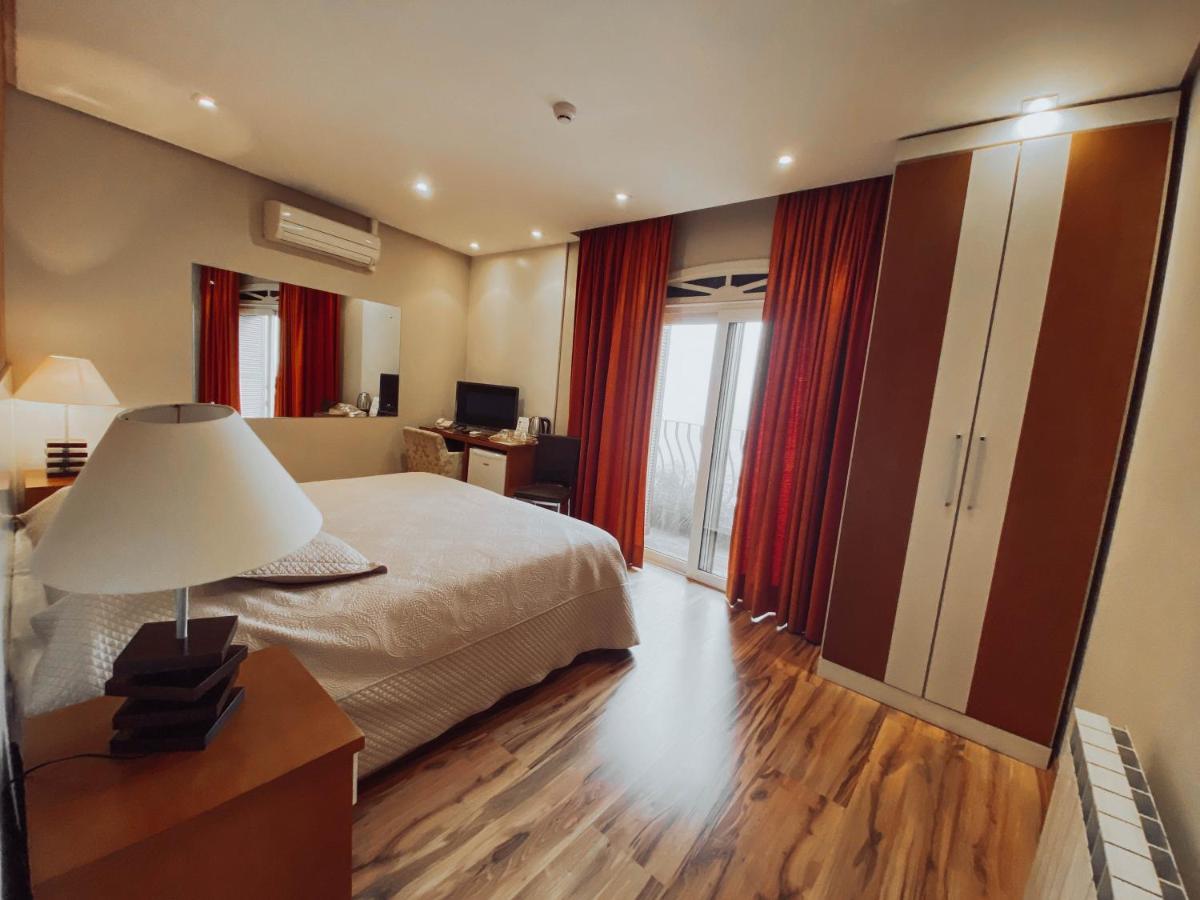 Canto Belo Residenziale 3*