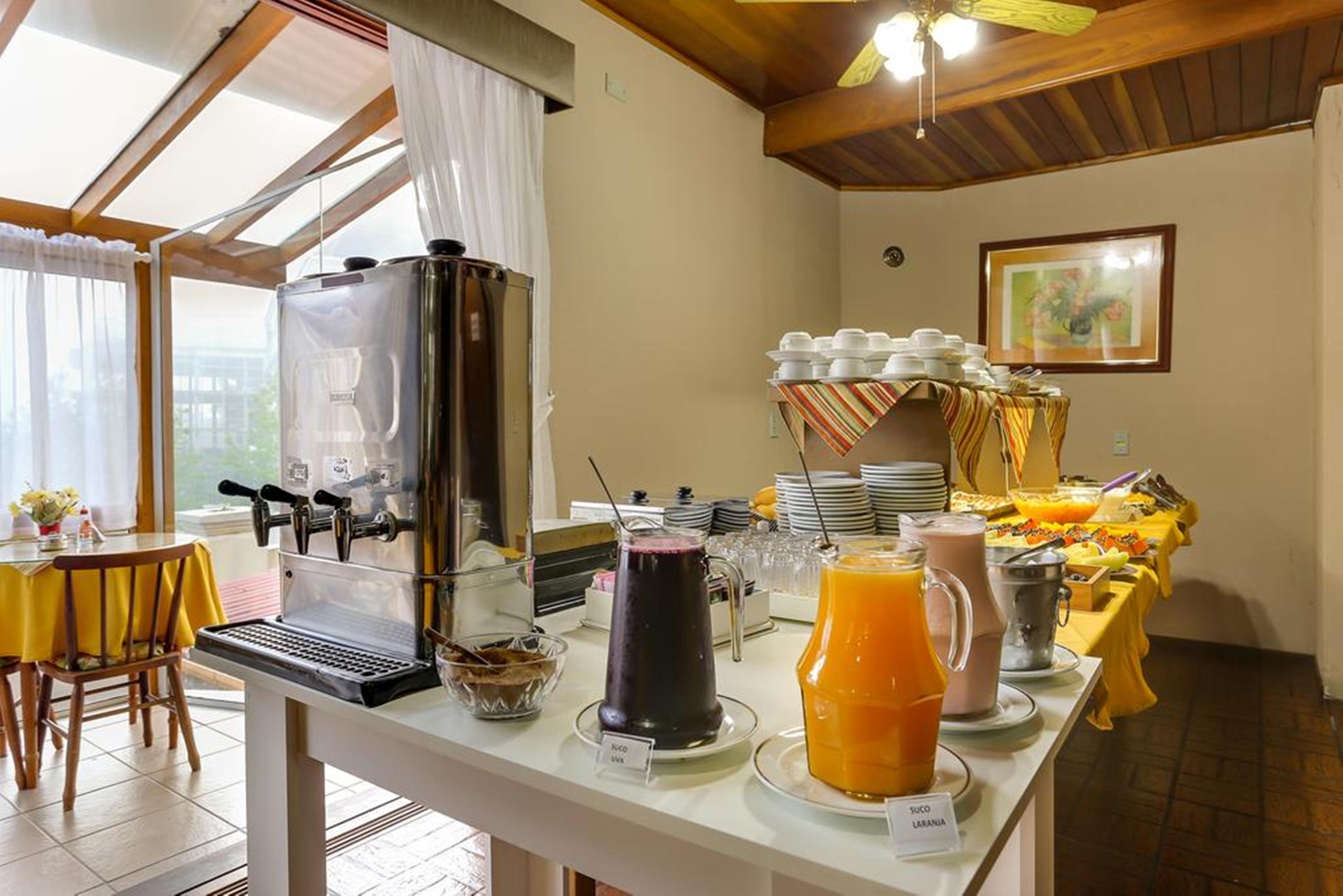Hotel Alpen Hof 2*