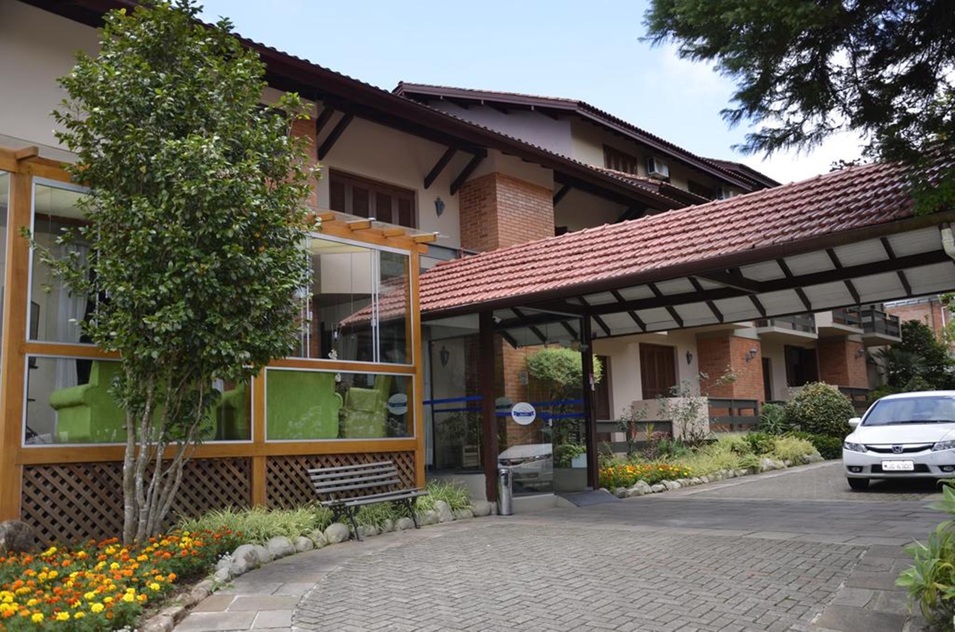 Alpen Hof Hotel 2*