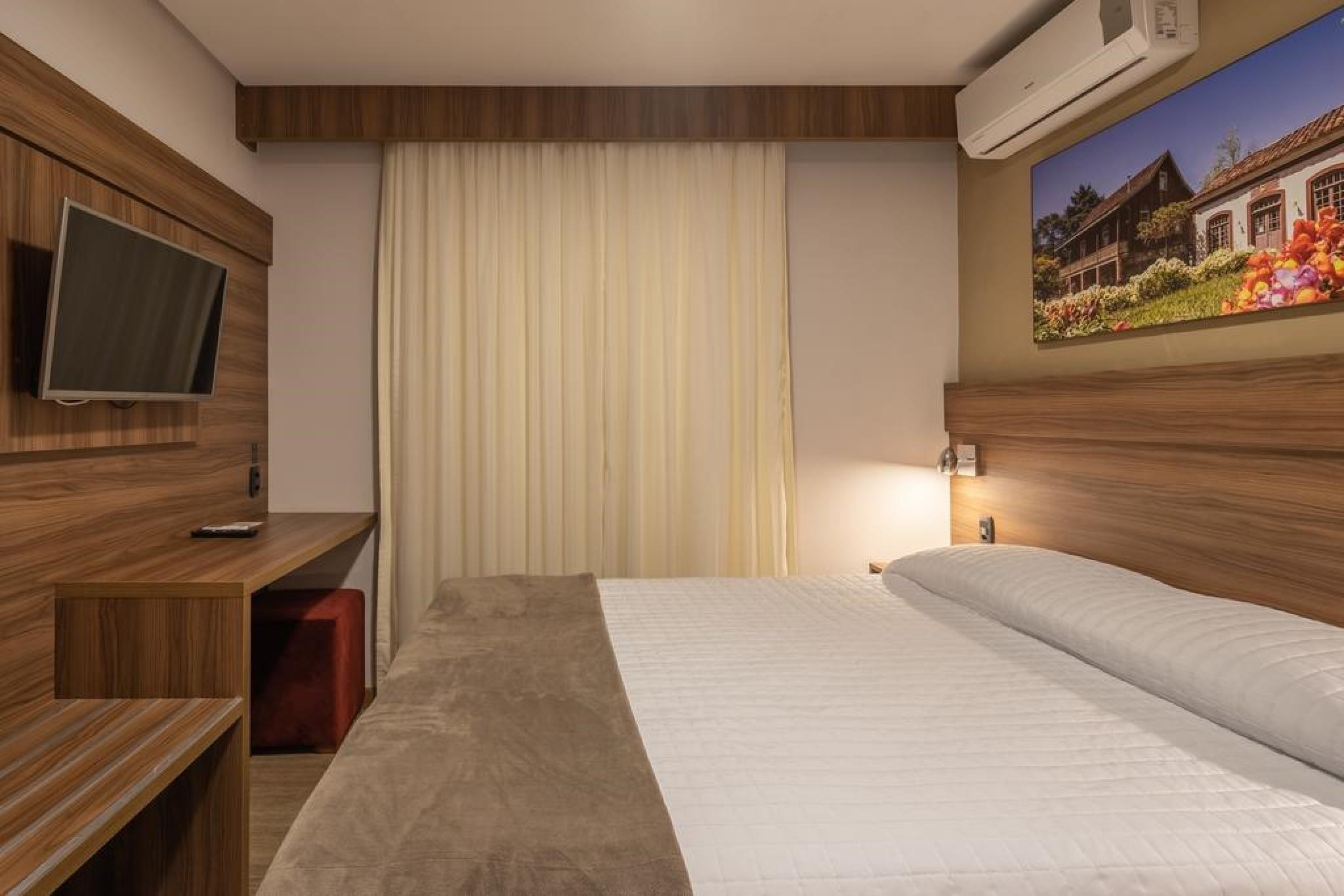 Fioreze Centro Hotel