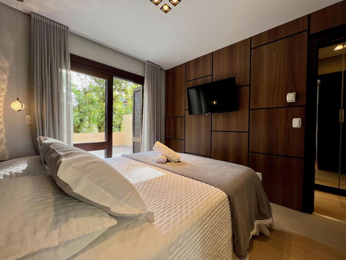 Apartamento Com A Natureza No Centro By Achei
