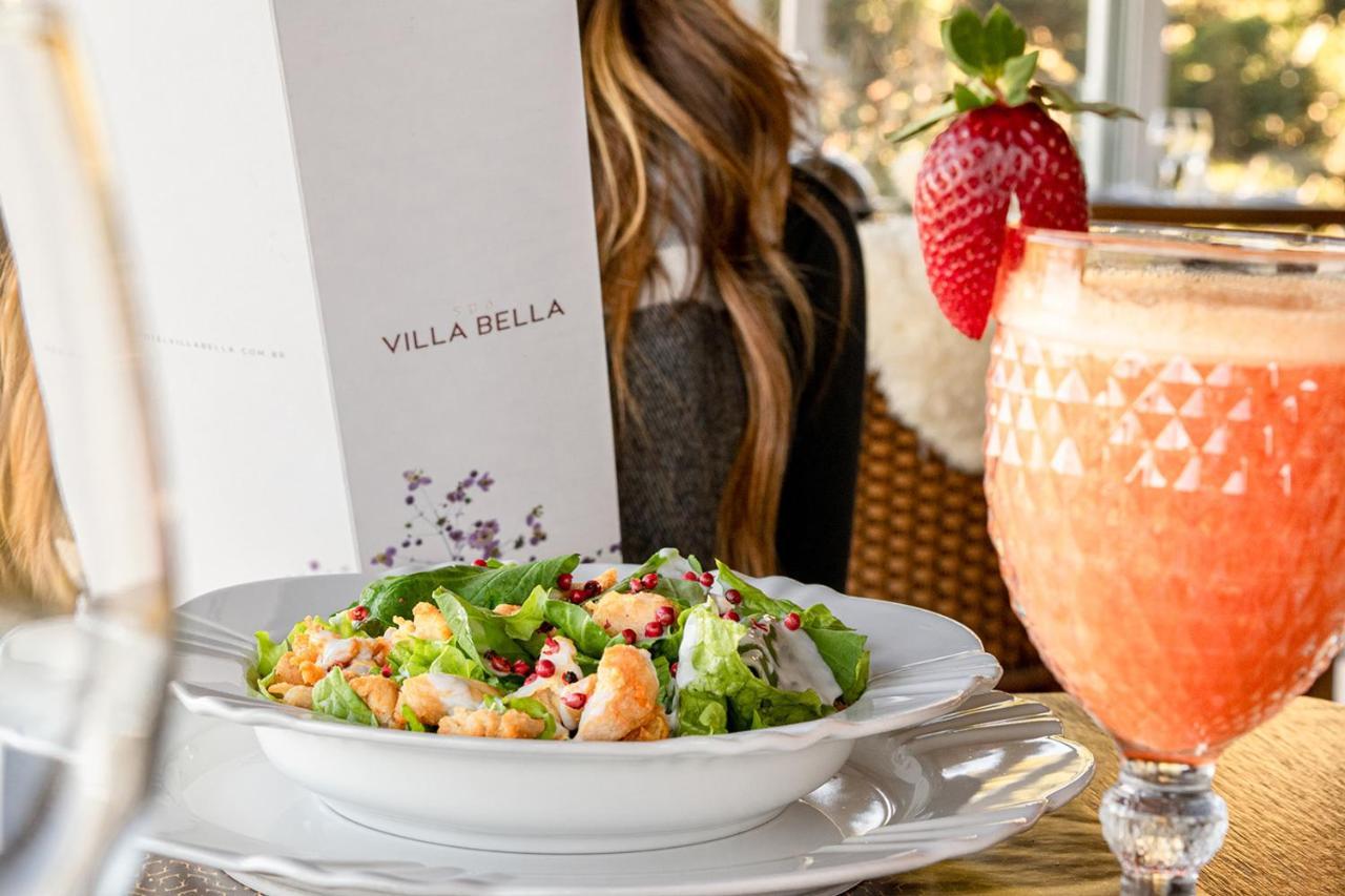 Hotel Bella &