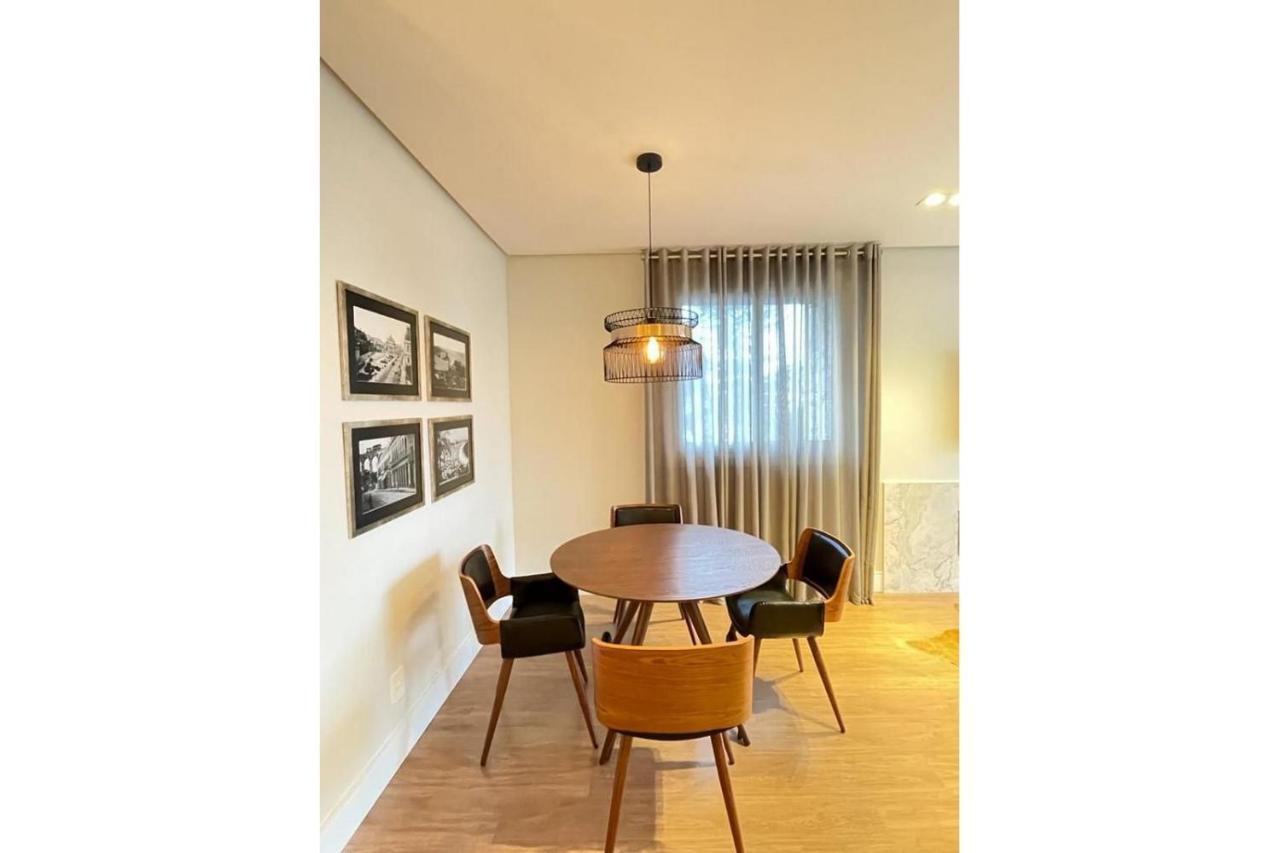 L' Adresse Reserve 203a *