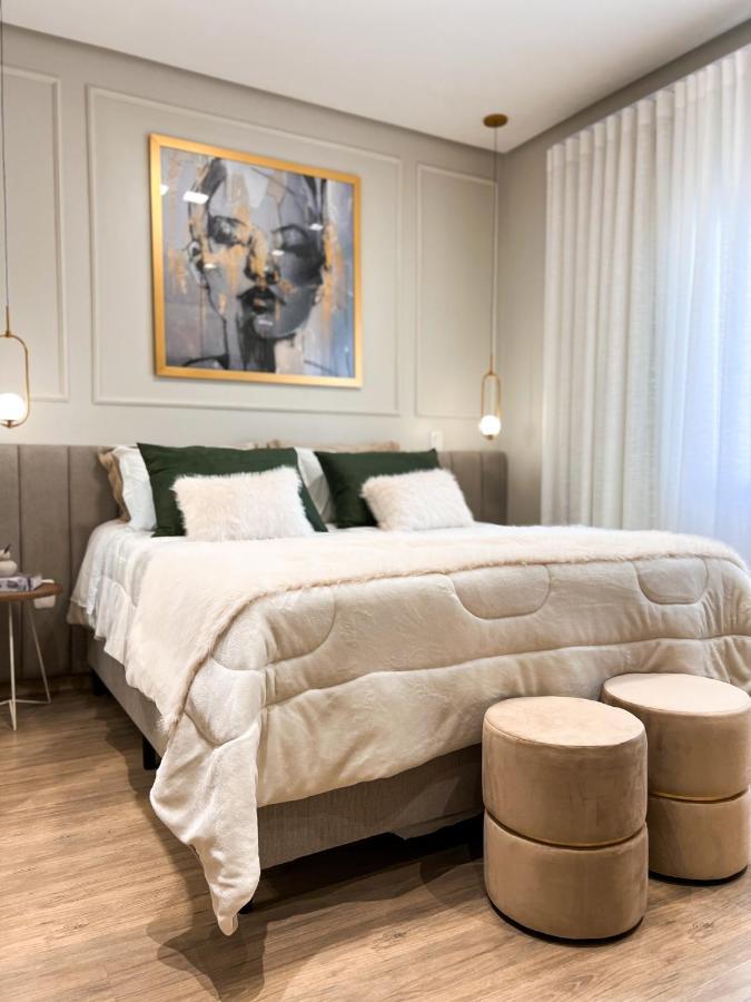 Apto Moderno Com Lareira, Piscina Aquecida E Infra Completo Em Apartamento *