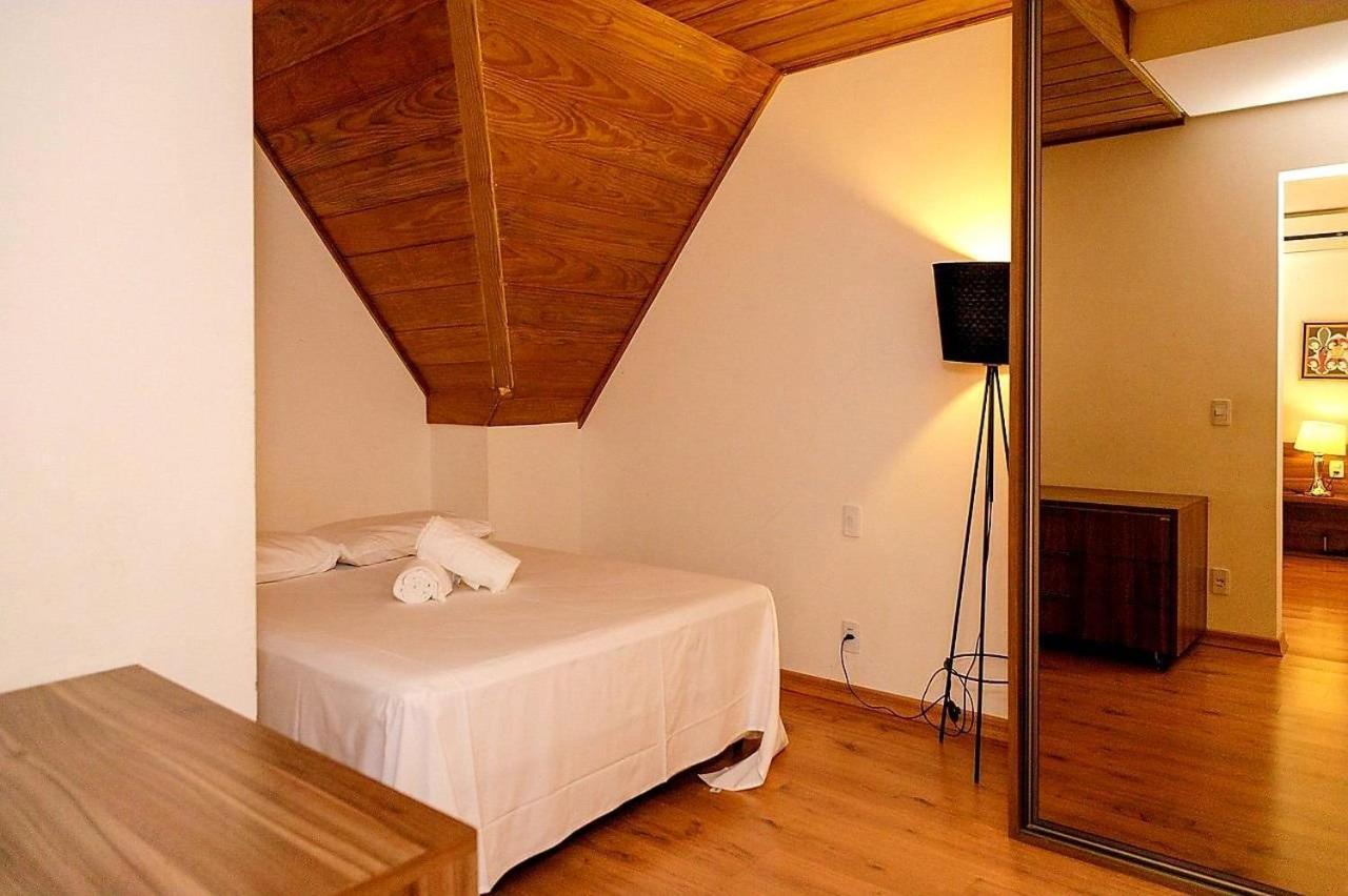 Apartamento No Centro De Com Lareira Gramado