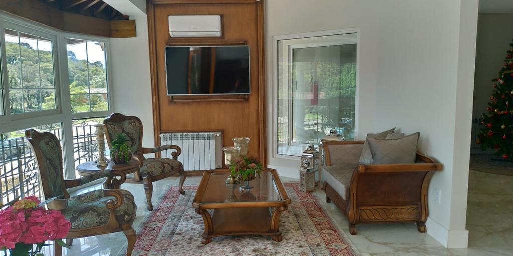 Hotel Colina Lagos