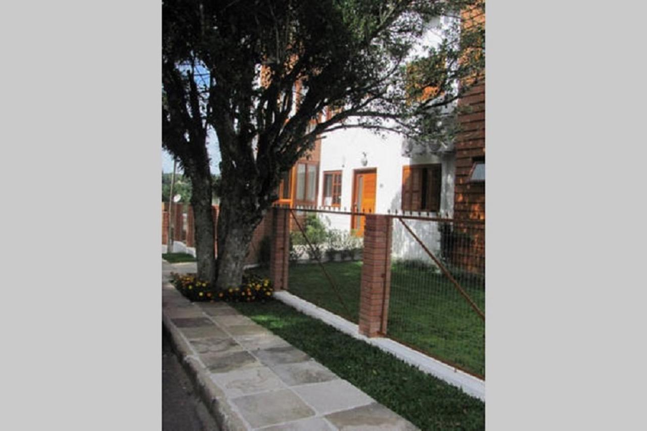 Em - Vista O Vale Apartamento Gramado