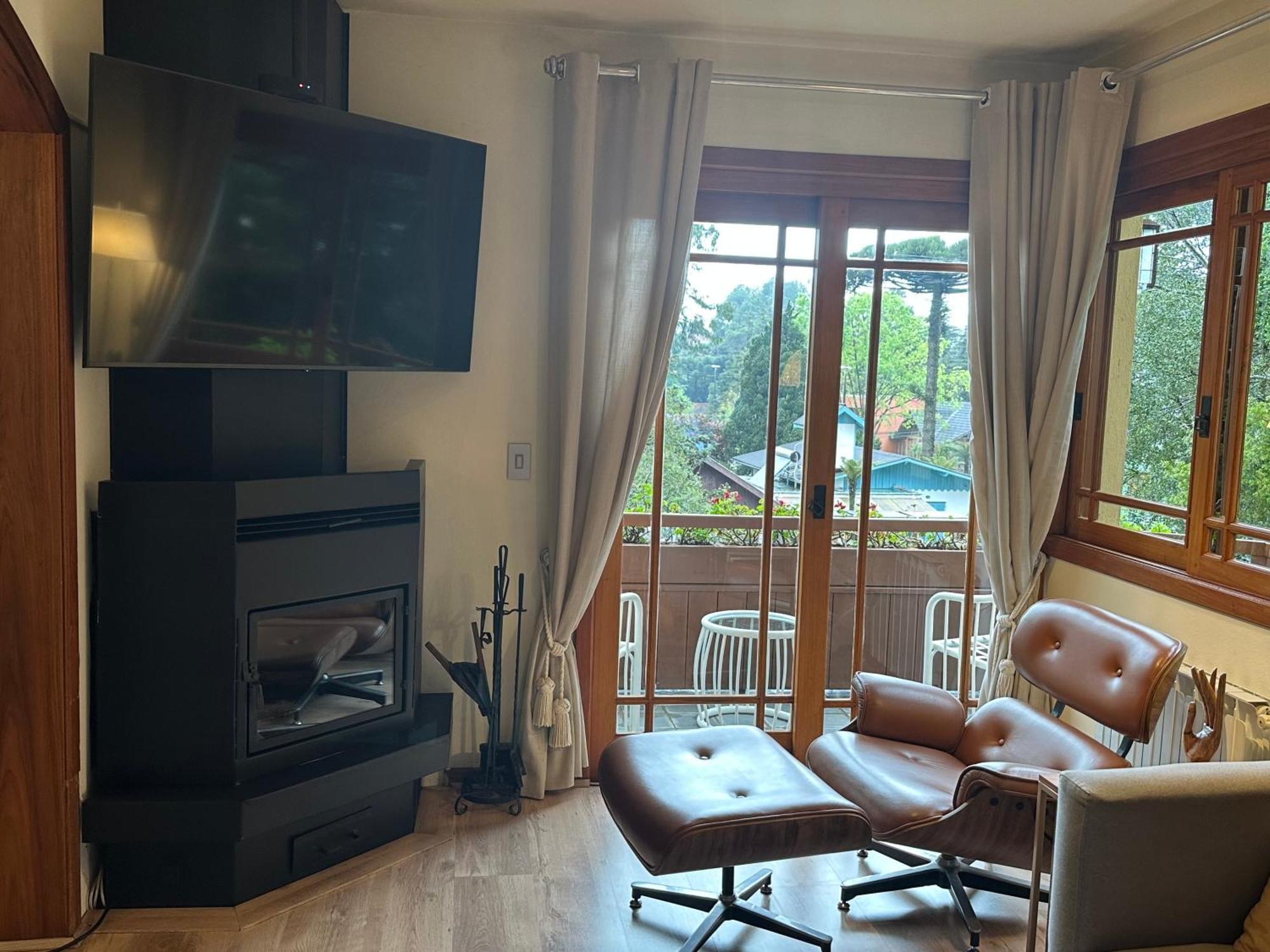 Apartamento 3 Com Jacuzzi E Lareira - Duplex Perto Do Centro Gramado
