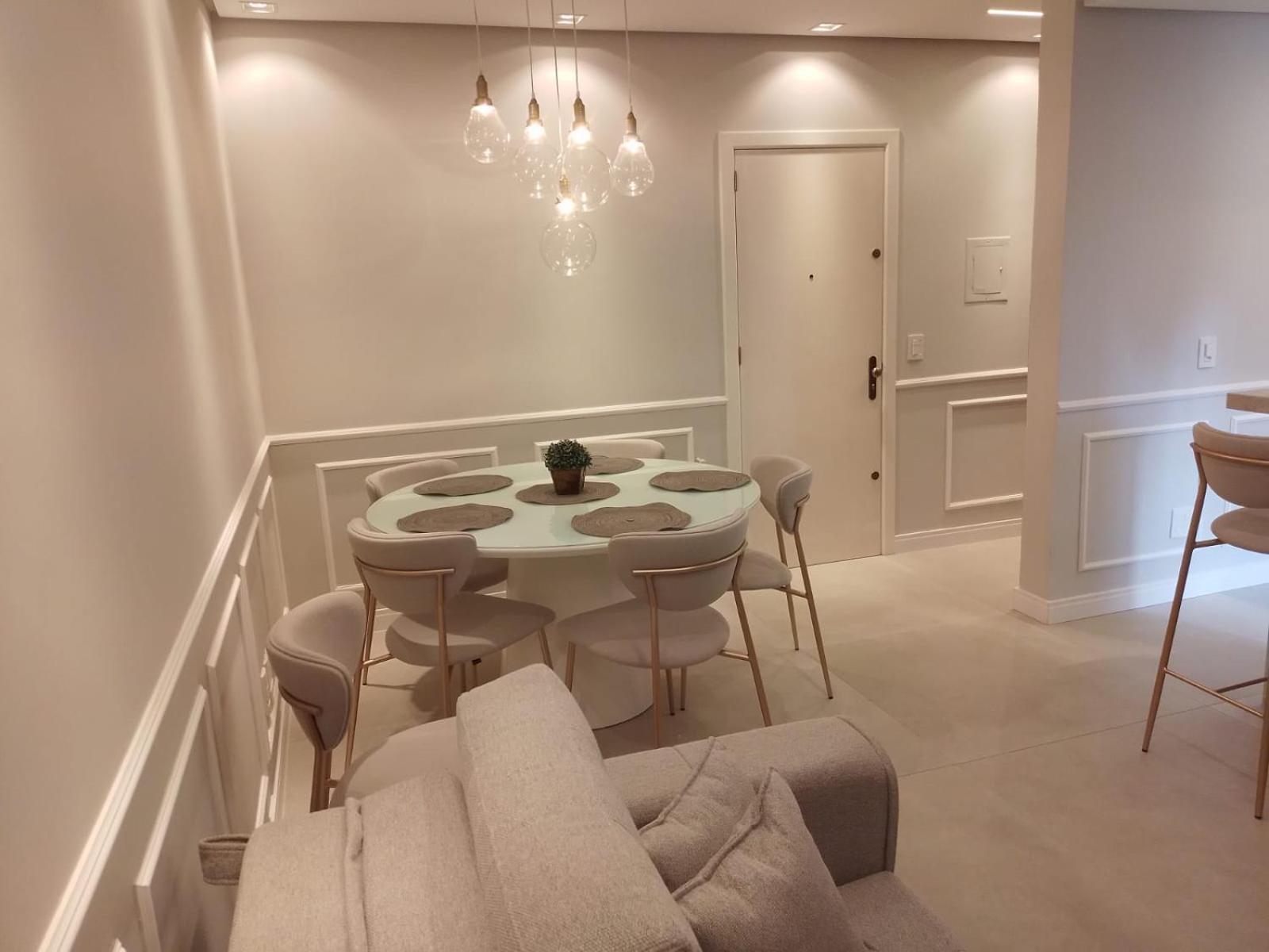 Apartamento Apto Na Borges De Medeiros. *