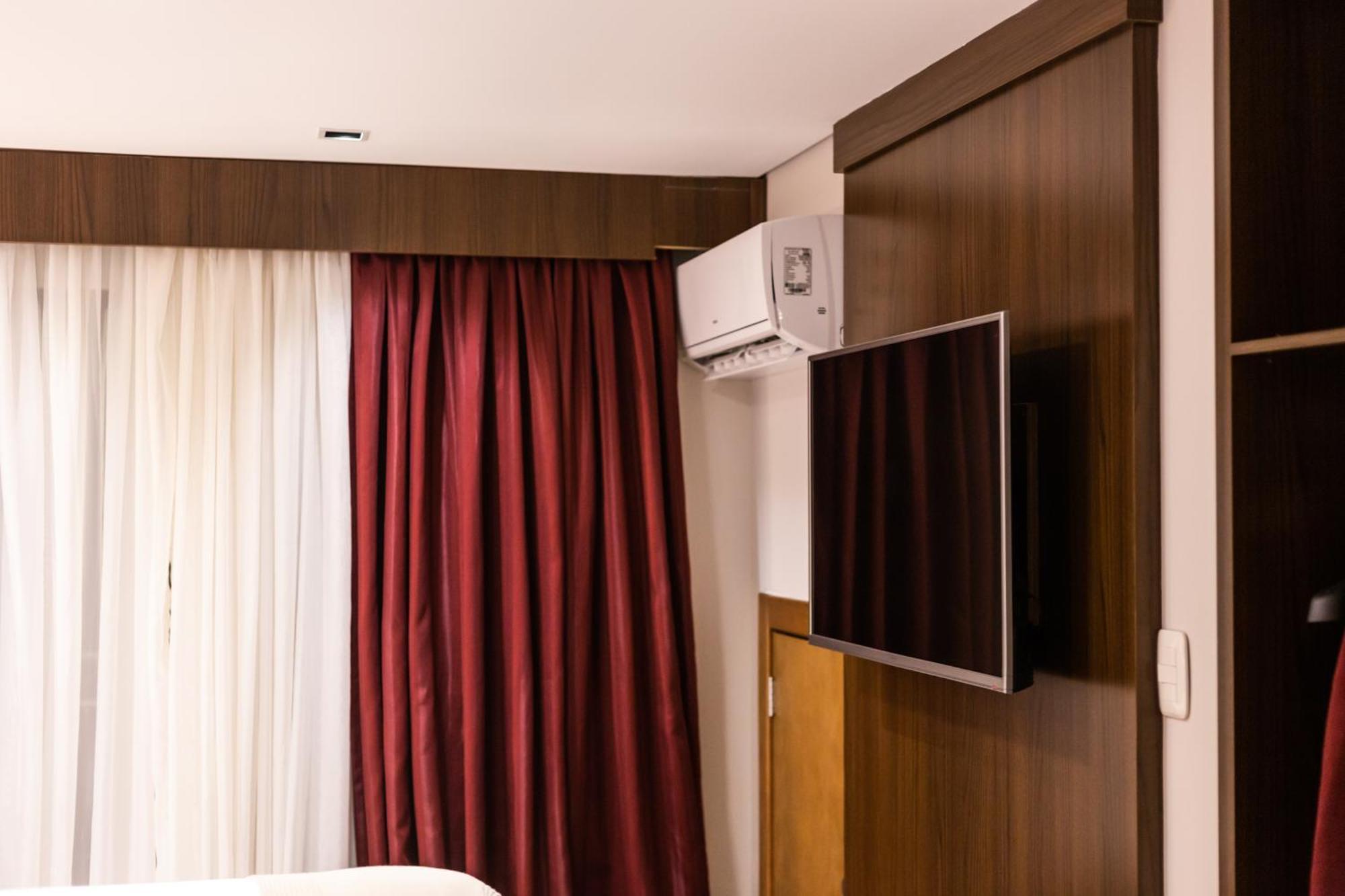 Fioreze Centro Hotel