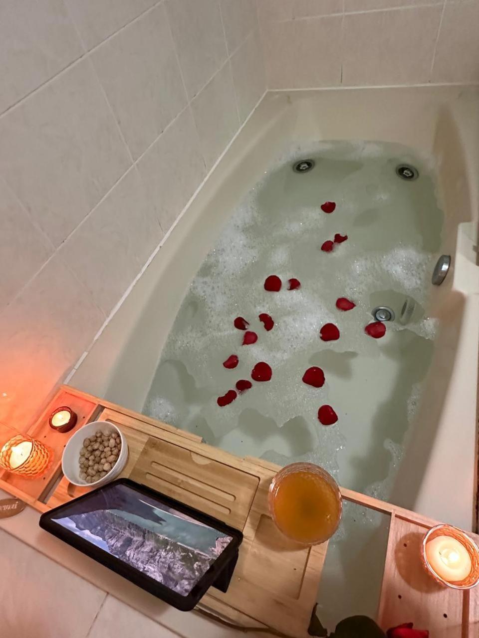 3 Com Jacuzzi E Lareira - Duplex Perto Do Centro Apartamento *