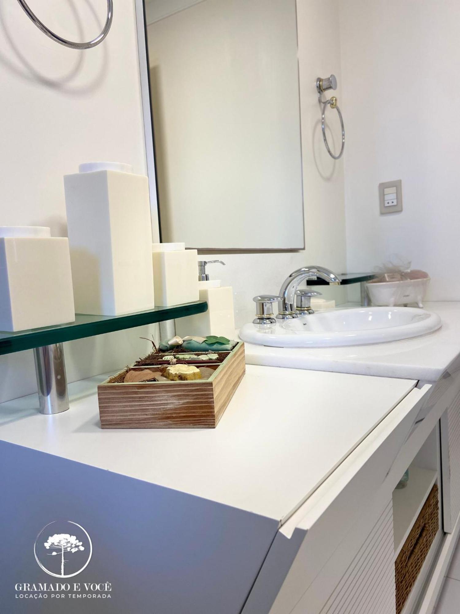Apartamento Apt Dos Sonhos Em Gramado 400Mt Lago Negro !I!I *