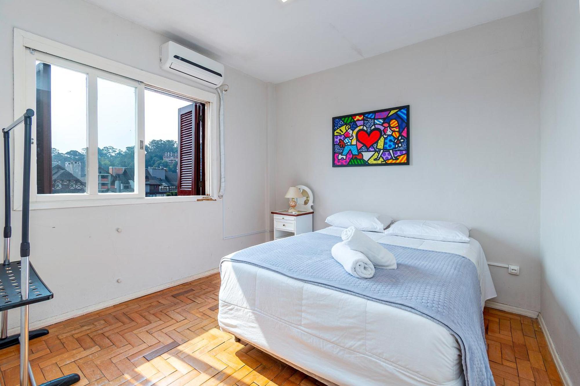 Incrivel Localizacao Na Rua Coberta Apartamento *