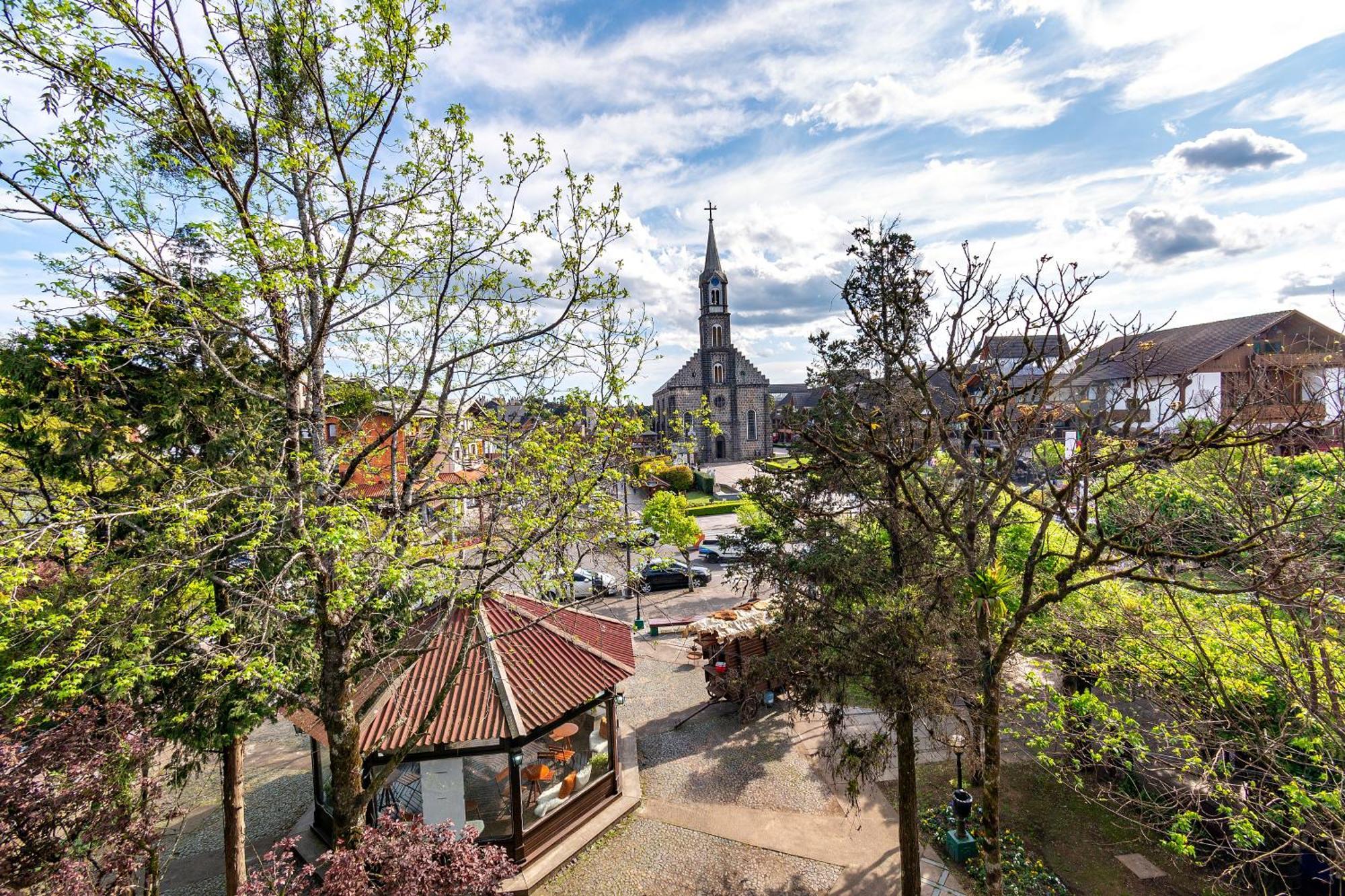 3 Quartos Na Incrivel Localizacao De Apartamento Gramado