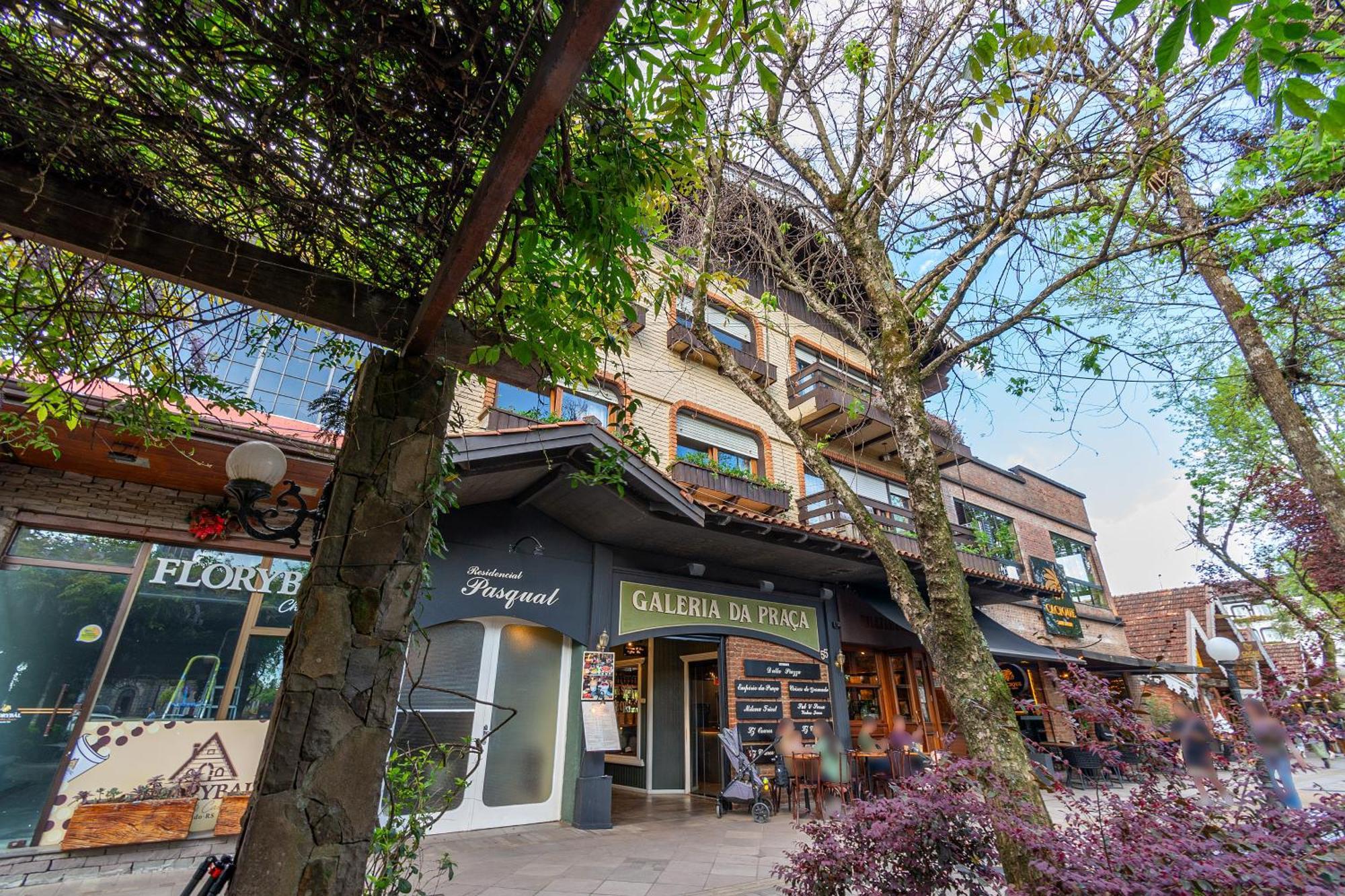 3 Quartos Na Incrivel Localizacao De Gramado