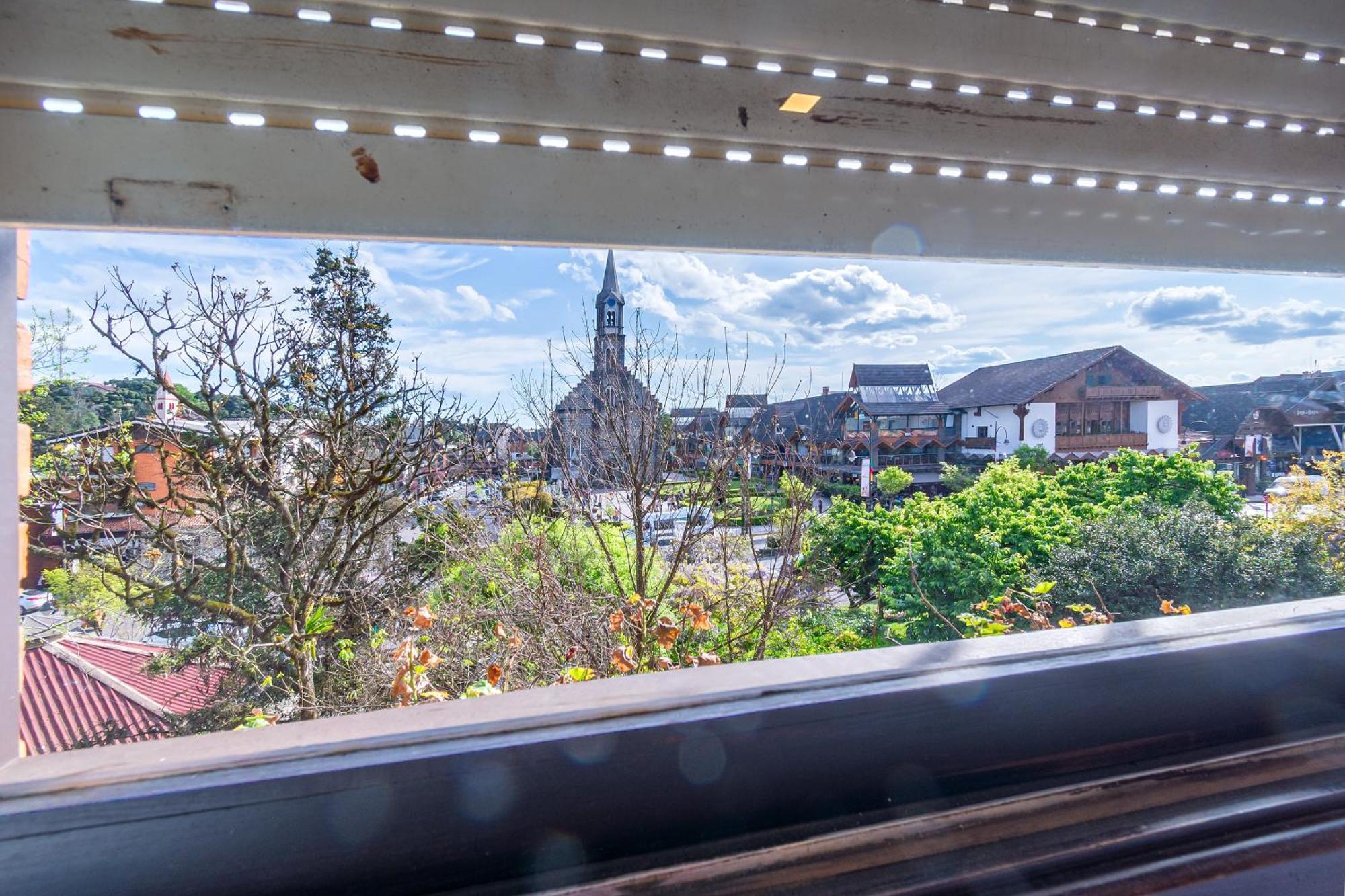 3 Quartos Na Incrivel Localizacao De * Gramado