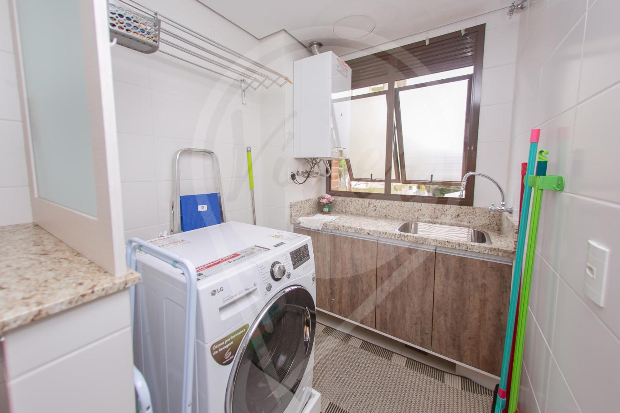 Apartamento 3 E 3 Vagas No Coracao De