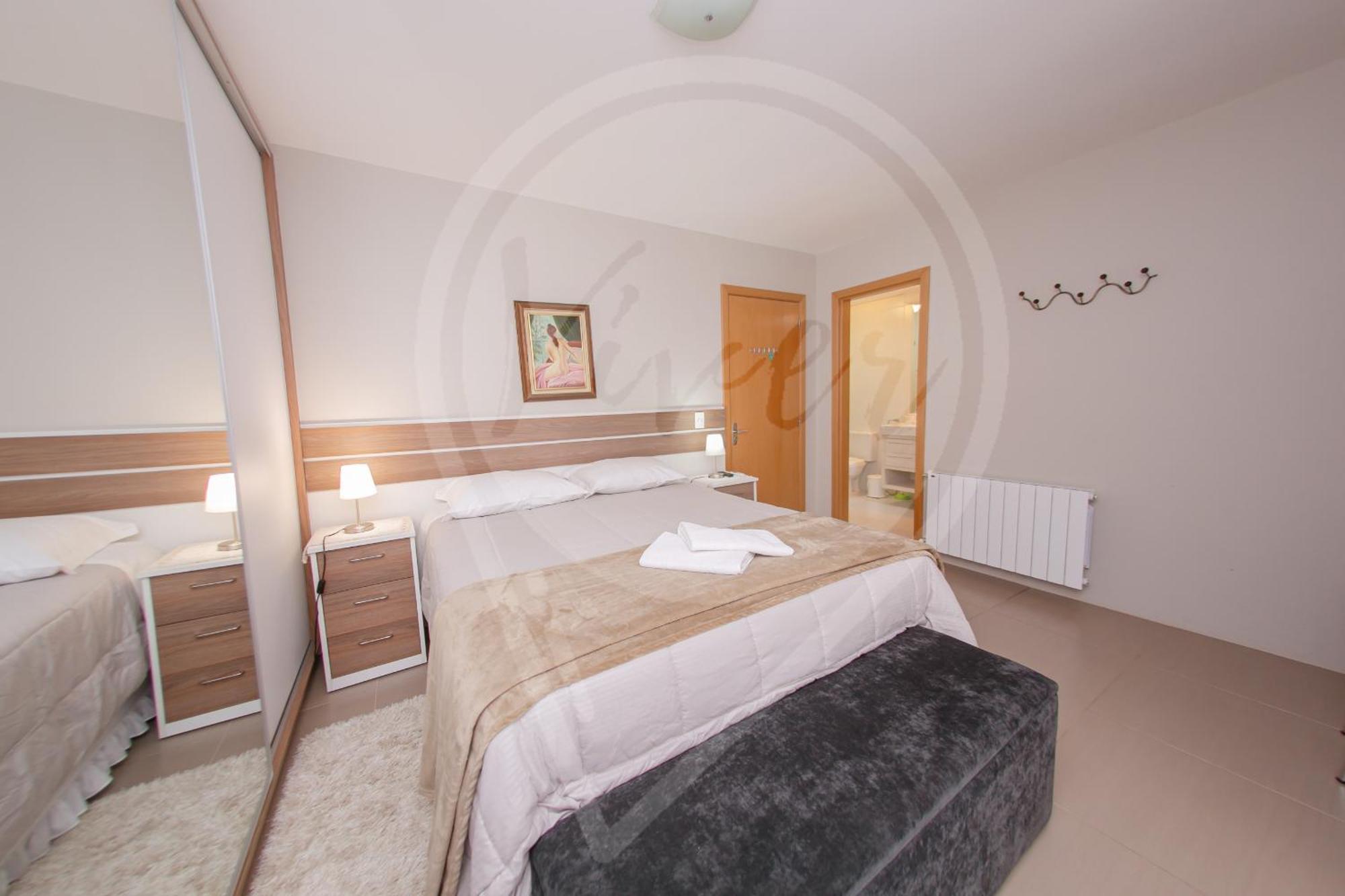 Apartamento 3 E 3 Vagas No Coracao De Gramado