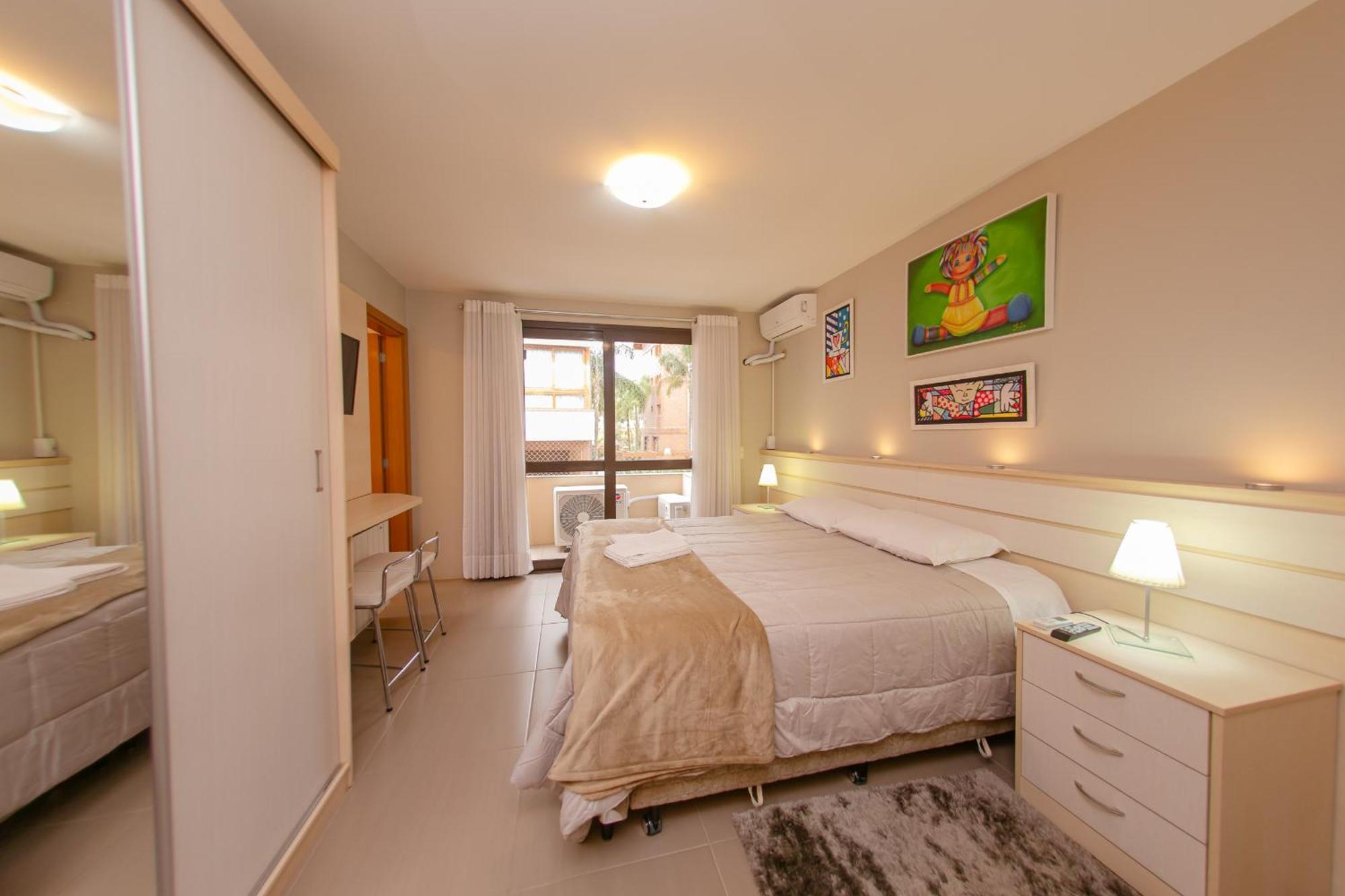 Apartamento 3 E 3 Vagas No Coracao De Gramado