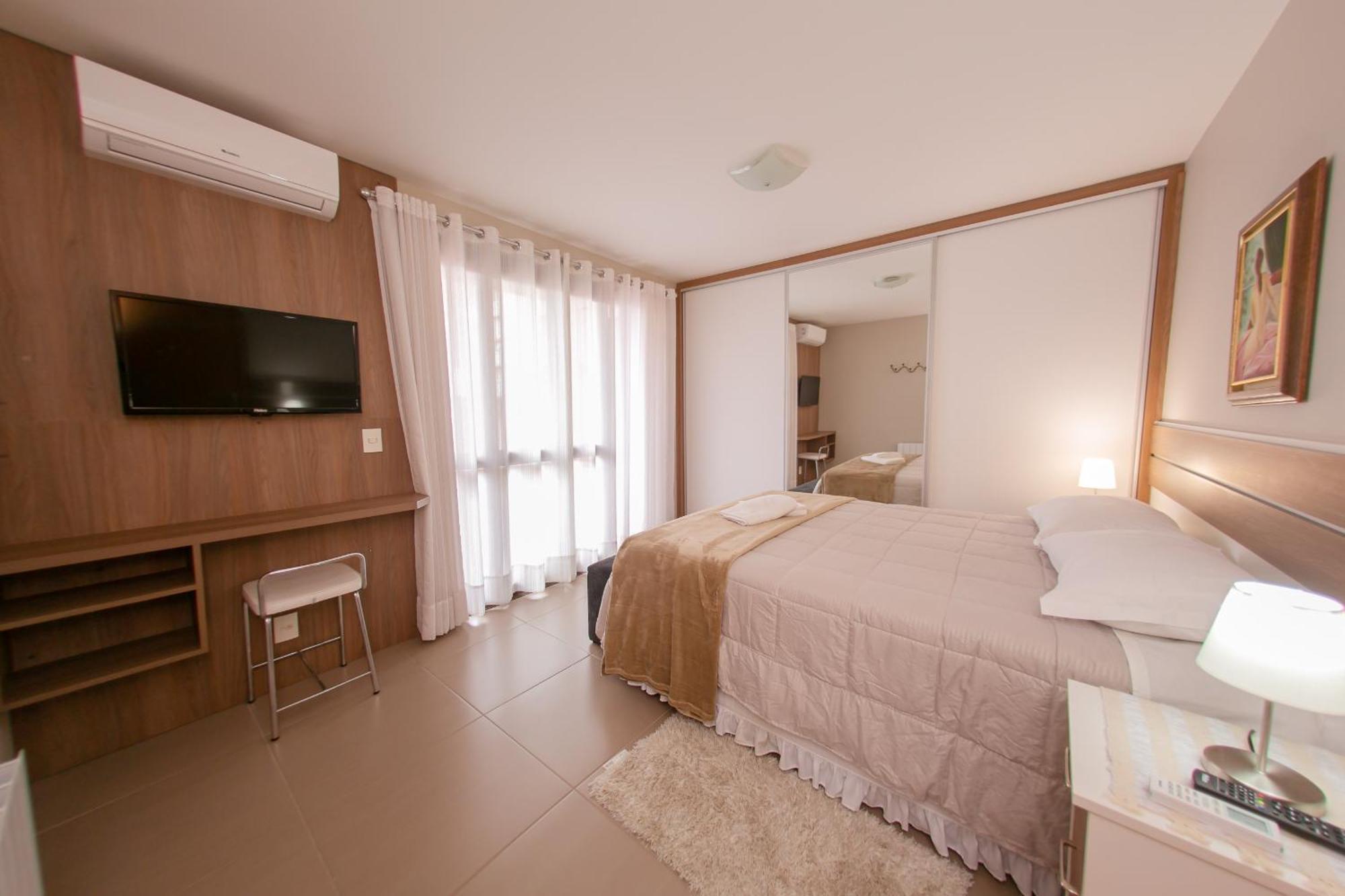3 E 3 Vagas No Coracao De Apartamento