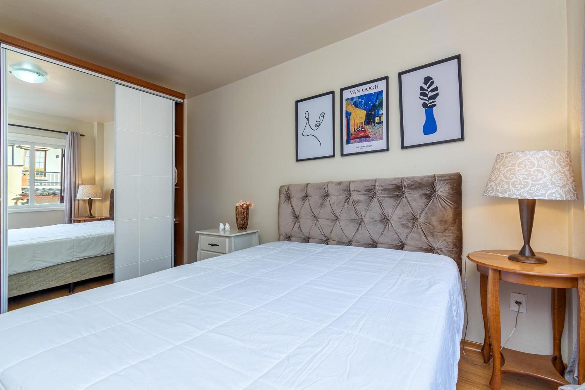 3 Quartos Completissimo Dentro Da Rua Coberta