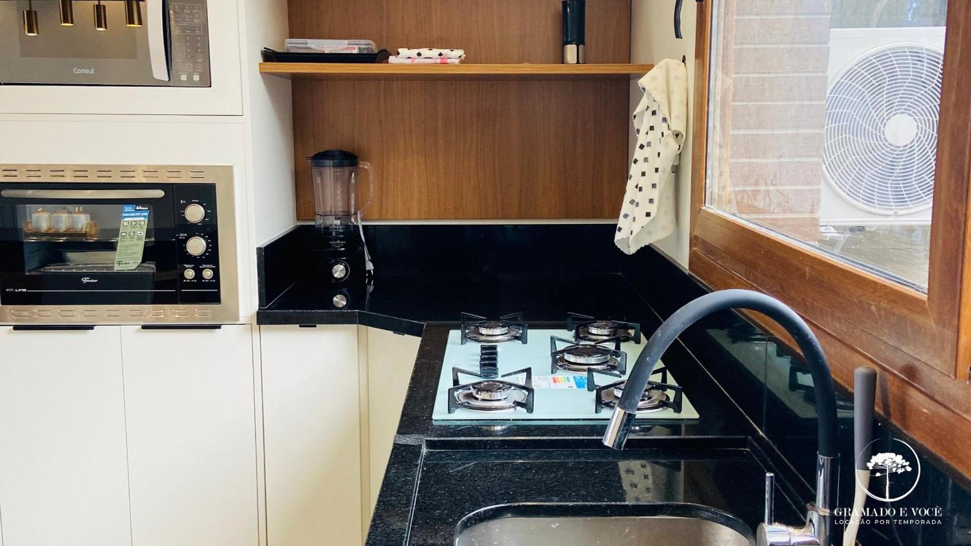 Apartamento Apt Luxo 5 Suites Em Frente Rua Torta *