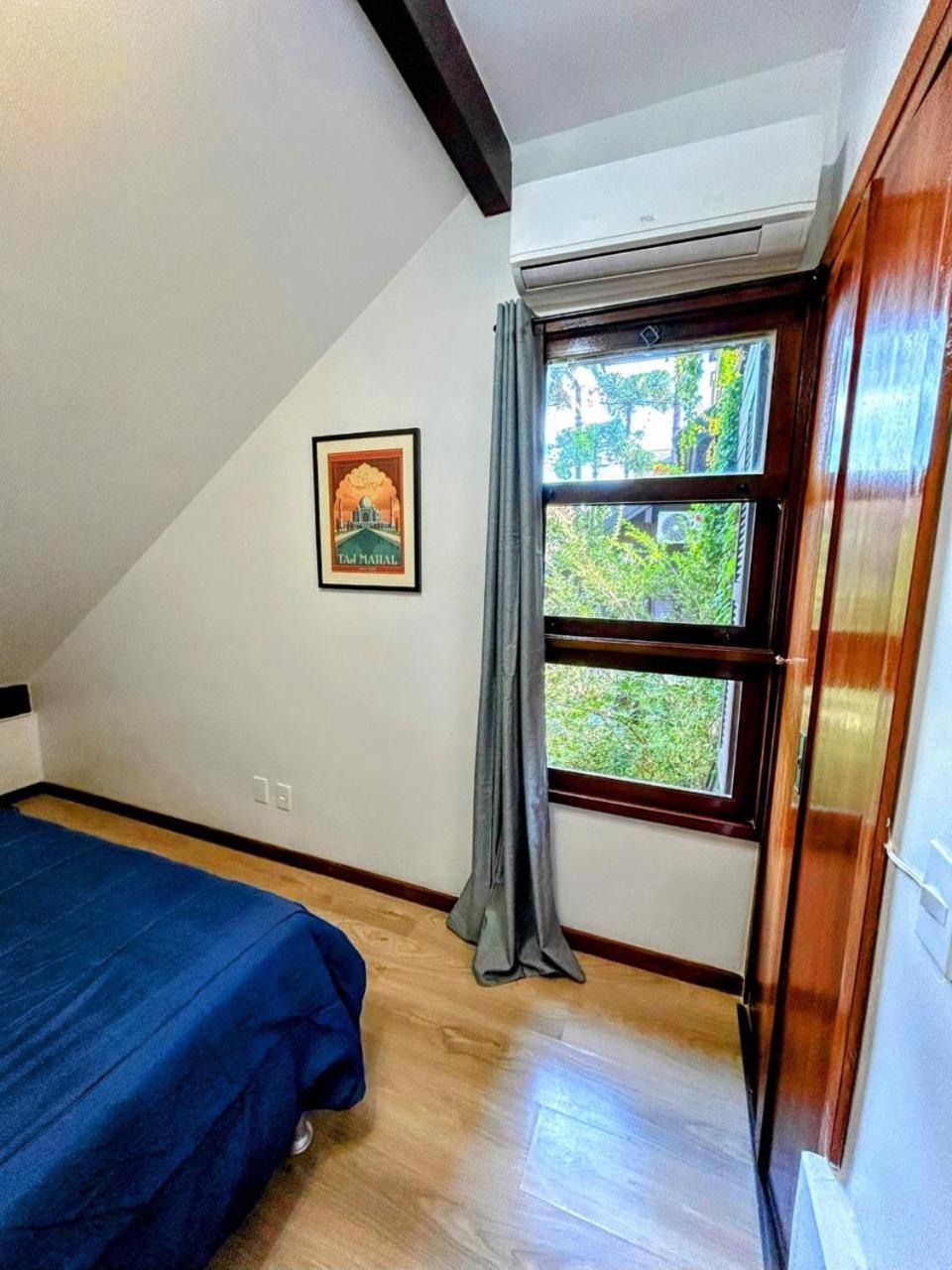 Casa de férias Sobrado De 600m Da Rua Coberta Gramado