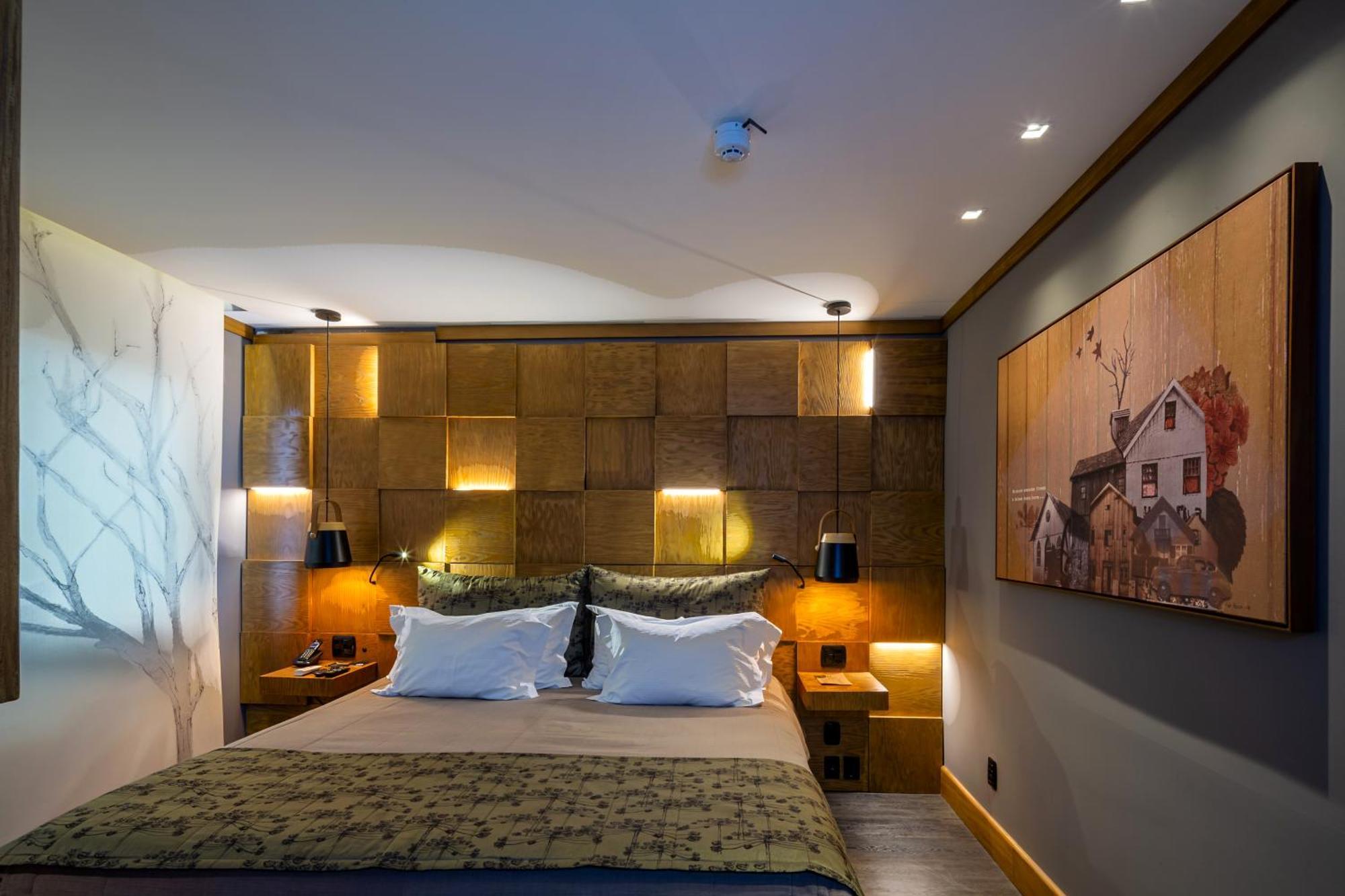 Hotel Wood