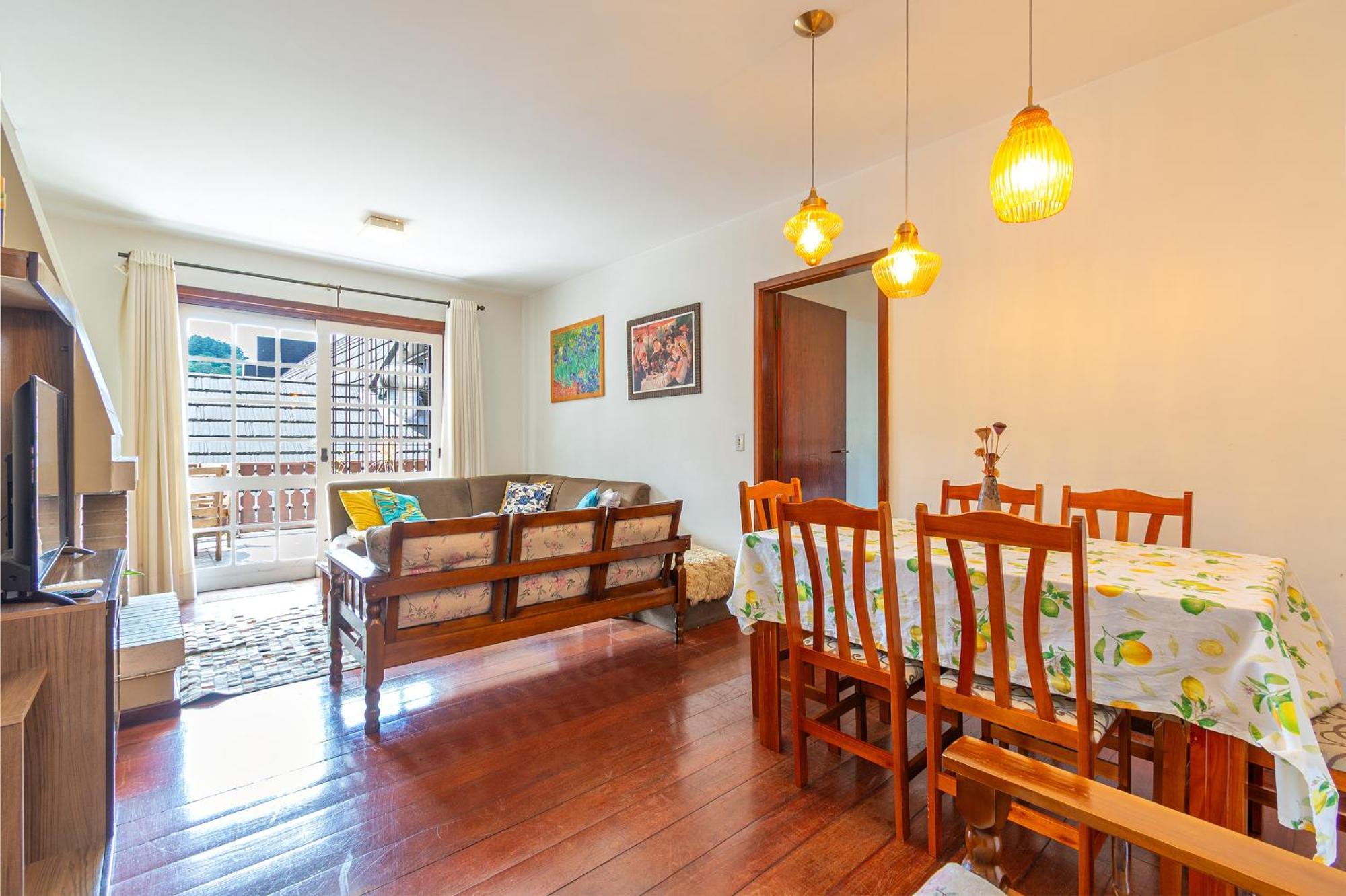 Apartamento 3 Quartos Perfeito Na Esquina Da Rua Coberta Gramado
